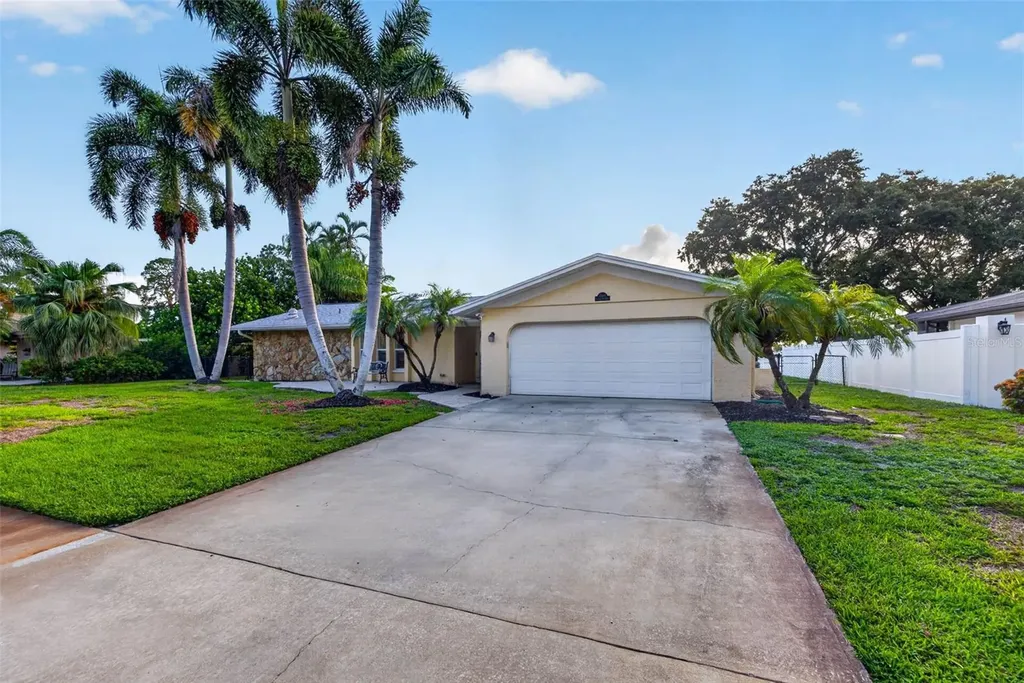 6390 Burning Tree Drive Seminole FL 33777