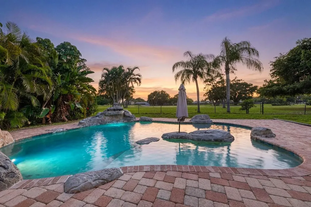 6390 Burning Tree Drive Seminole FL 33777