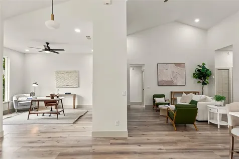 700 W Pinewood Court Lake Mary FL 32746