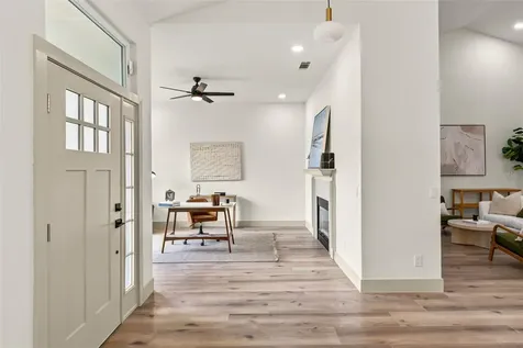 700 W Pinewood Court Lake Mary FL 32746