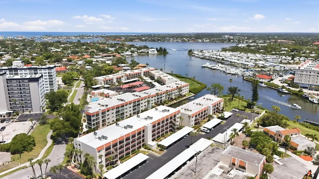 220 Santa Maria Street Venice FL 34285