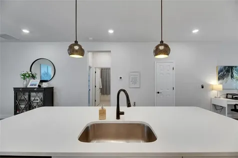 5541 Del Coronado Drive Apollo Beach FL 33572
