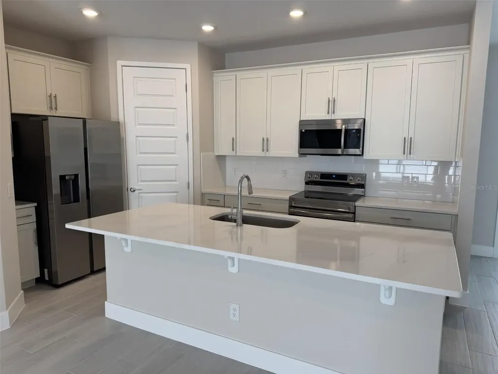 7921 Spectrum Drive Kissimmee FL 34747