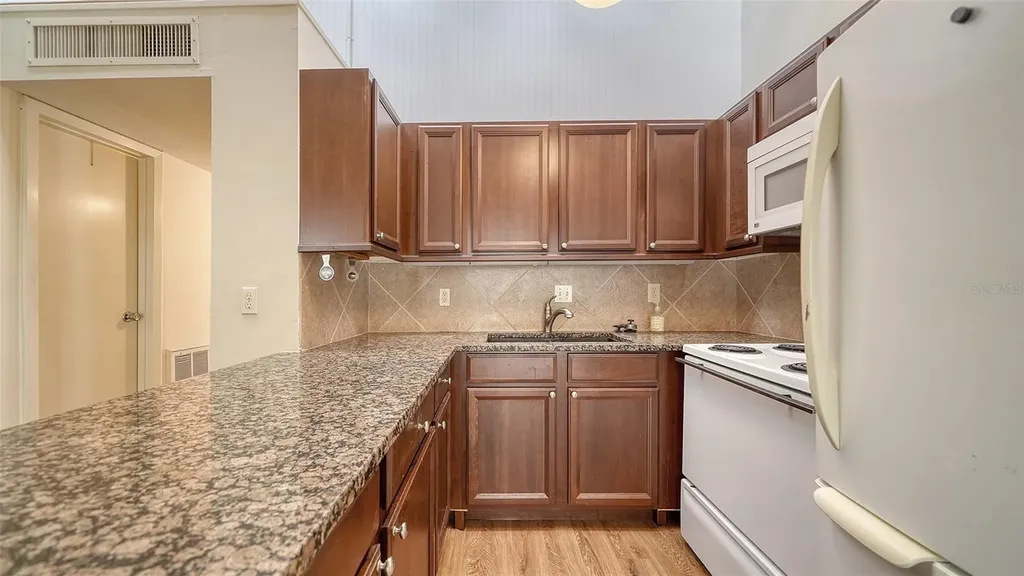 500 N Jefferson Avenue Sarasota FL 34237