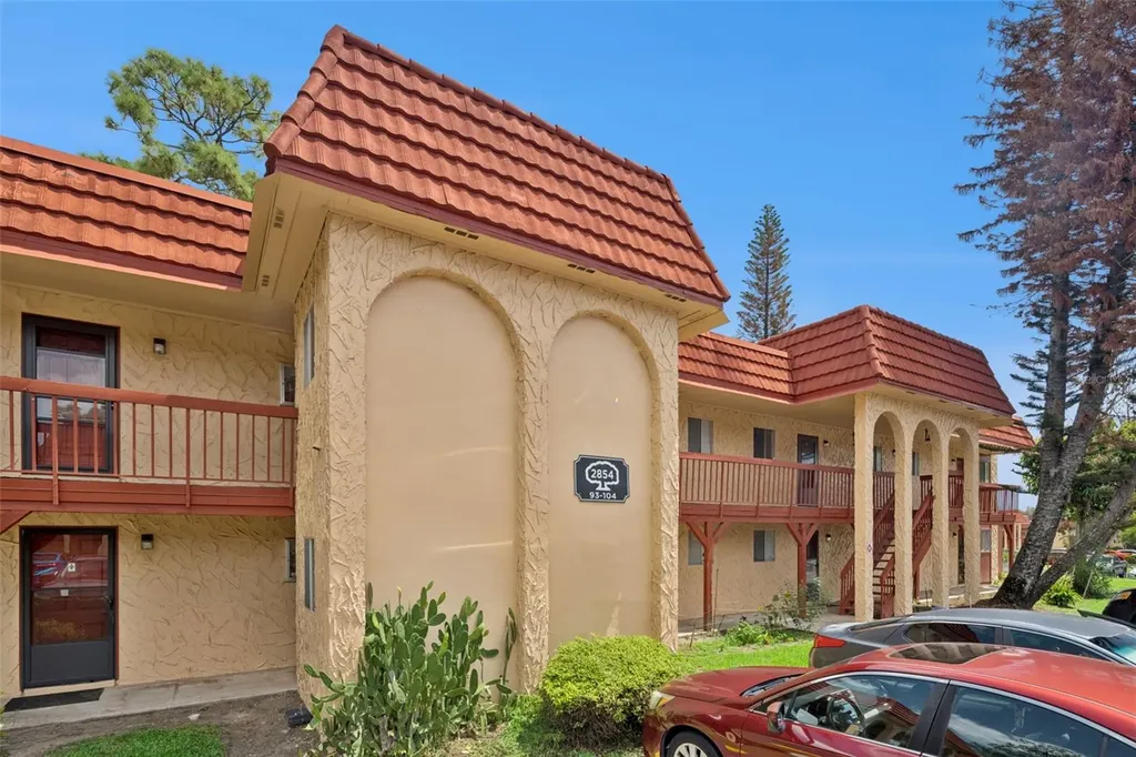 2854 N Powers Drive Orlando FL 32818