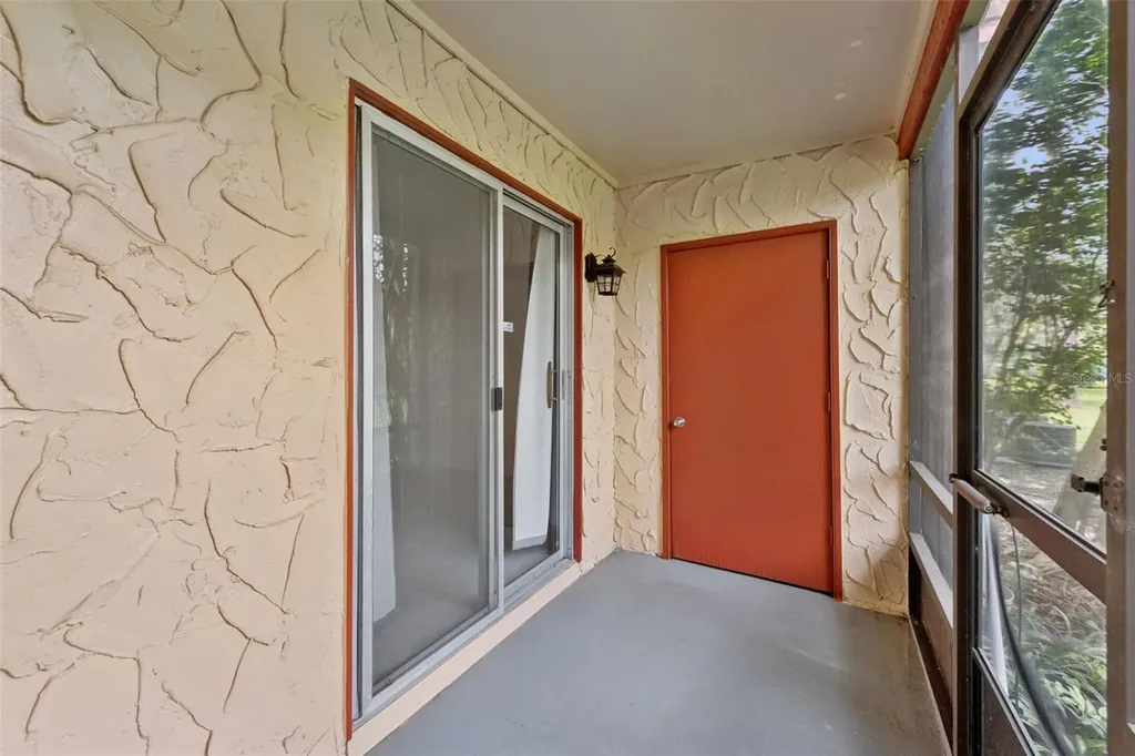 2854 N Powers Drive Orlando FL 32818