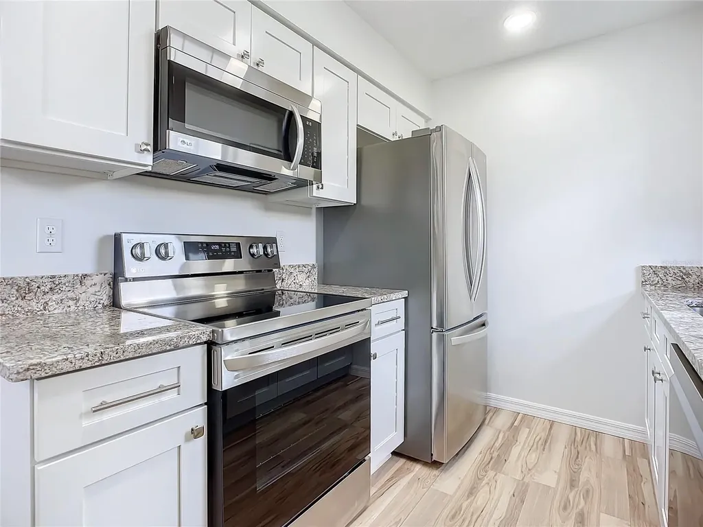 840 Center Avenue Holly Hill FL 32117