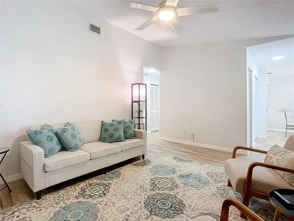 840 Center Avenue Holly Hill FL 32117