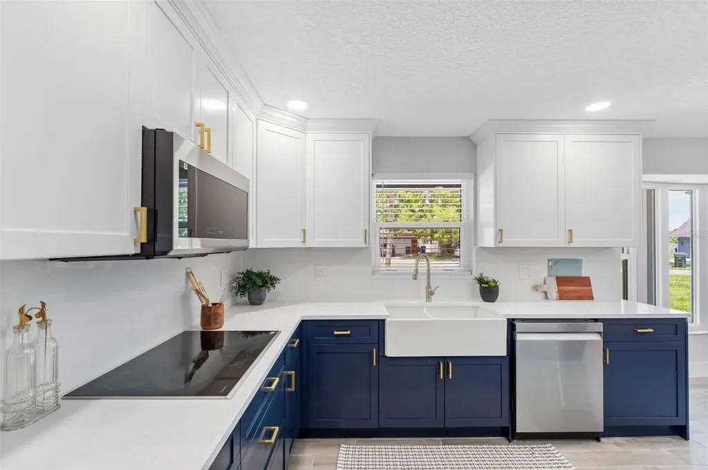 1950 Arvis Circle W Clearwater FL 33764