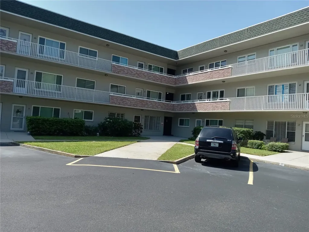 2427 Rhodesian Drive Clearwater FL 33763