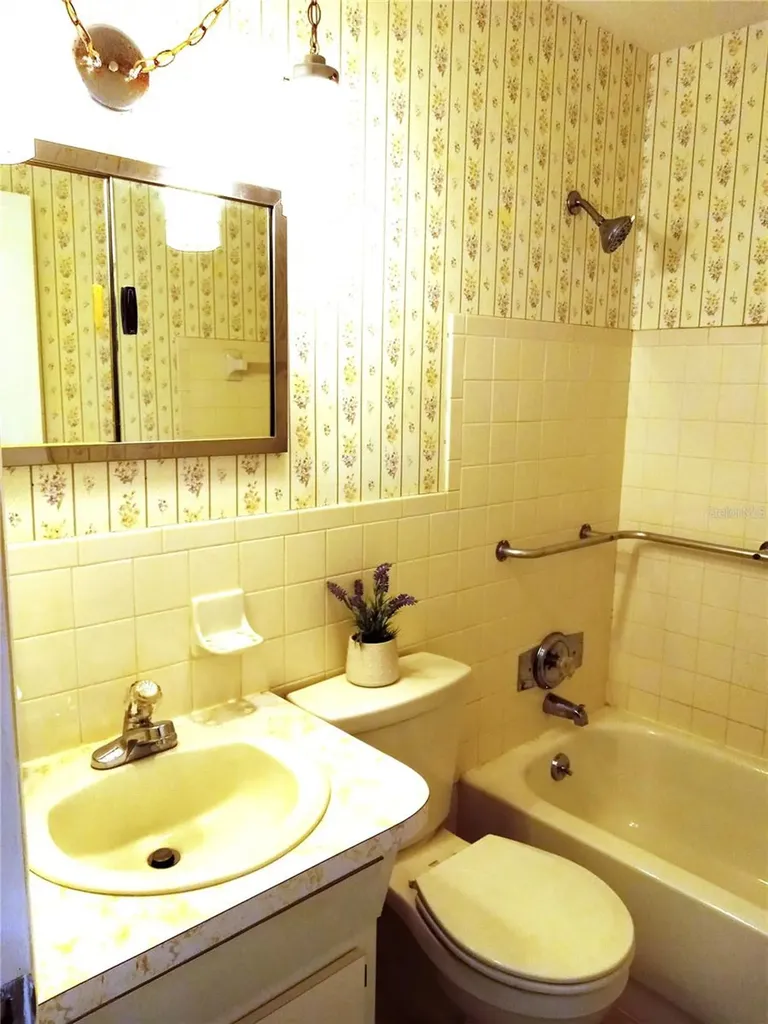 2427 Rhodesian Drive Clearwater FL 33763