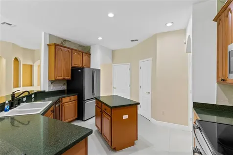 856 Timber Isle Drive Orlando FL 32828