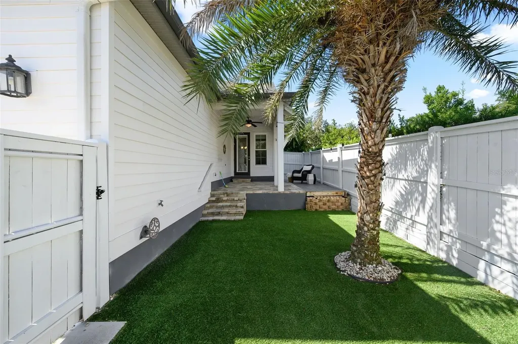 12926 SW 7th Avenue Newberry FL 32669