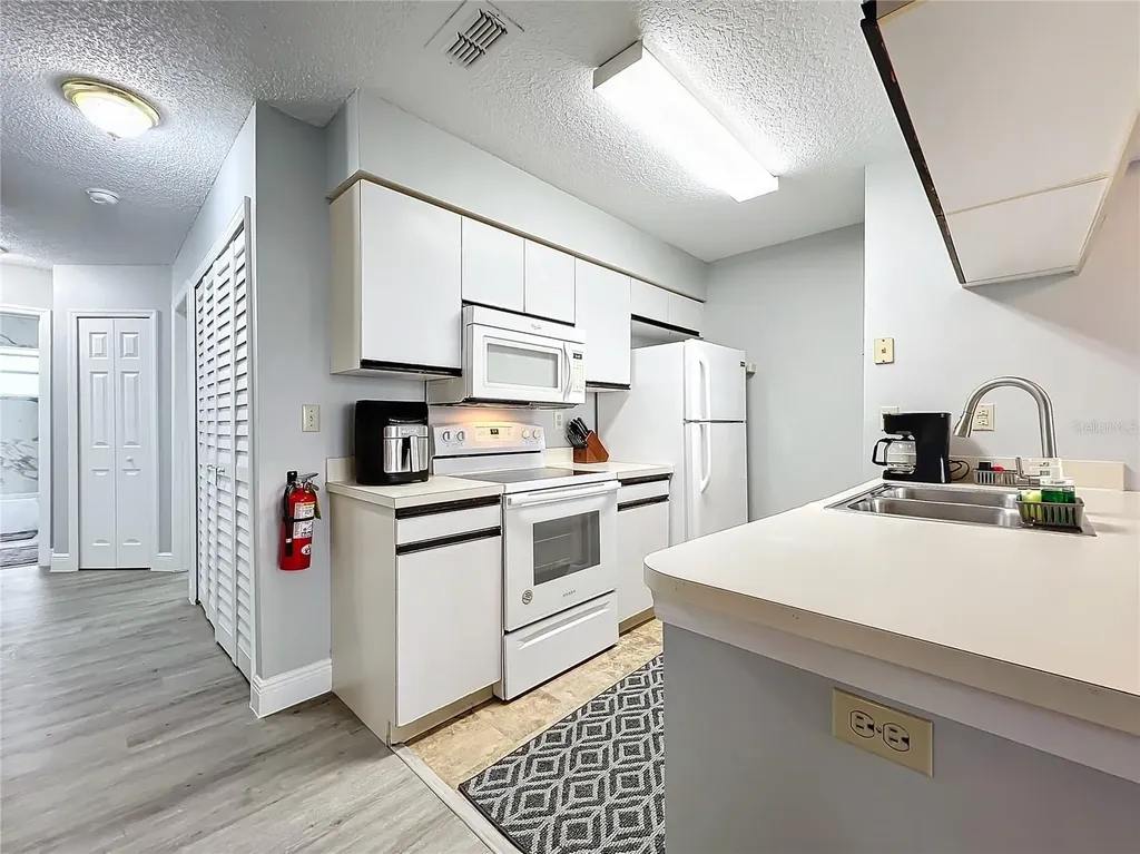 2731 N Poinciana Boulevard Kissimmee FL 34746