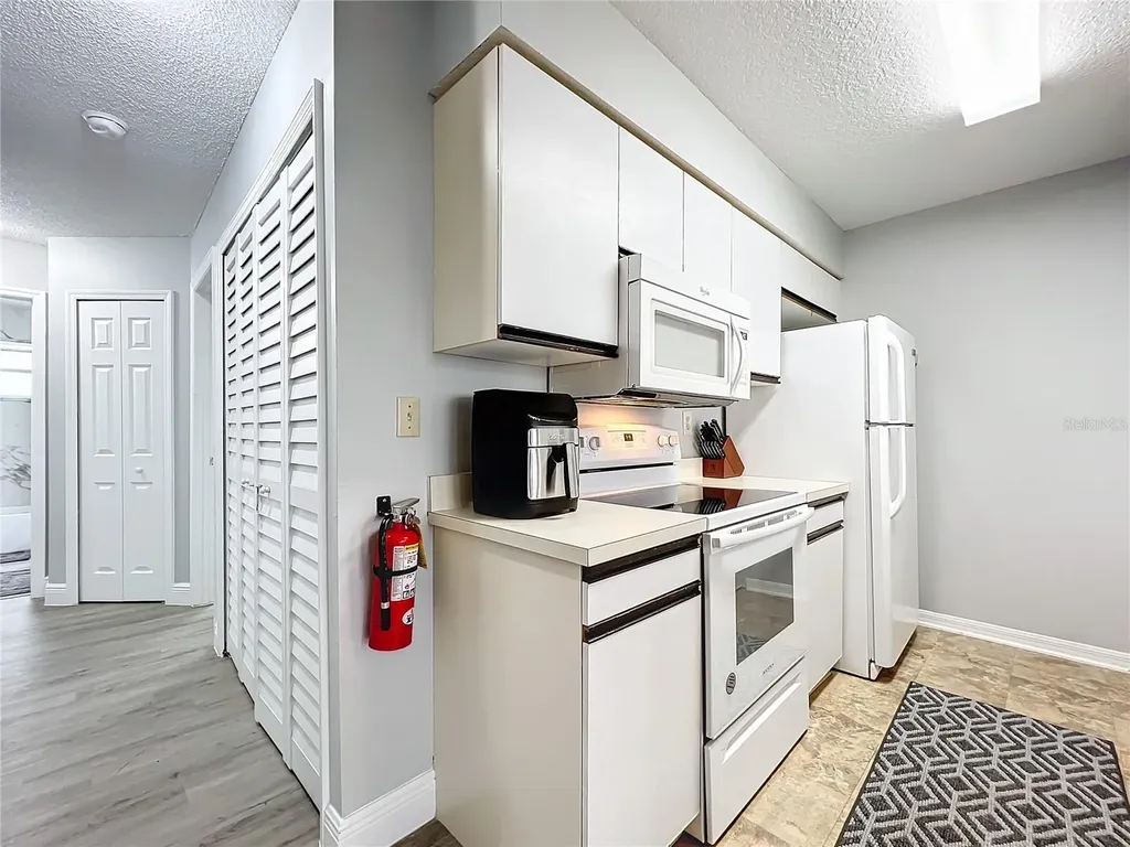 2731 N Poinciana Boulevard Kissimmee FL 34746