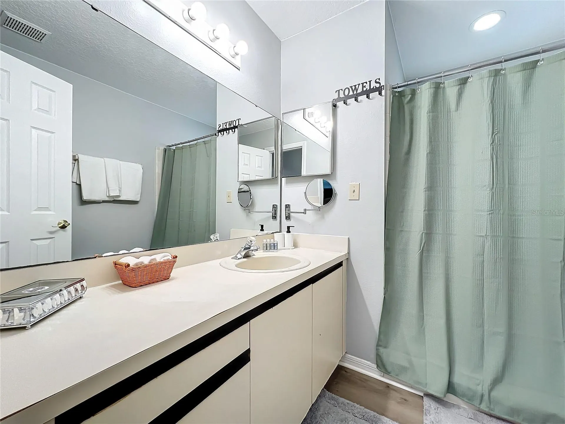 2731 N Poinciana Boulevard Kissimmee FL 34746