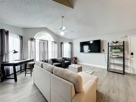 2731 N Poinciana Boulevard Kissimmee FL 34746