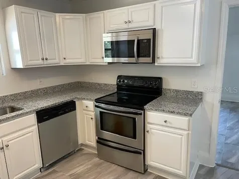 221 W Emily Street Tampa FL 33603