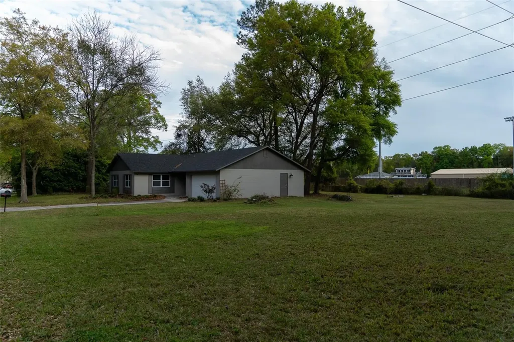 8221 SW 13th Road Gainesville FL 32607