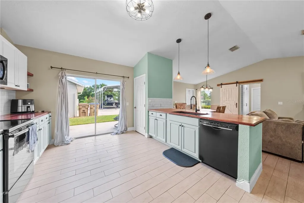 4865 Meadow Drive St Cloud FL 34772