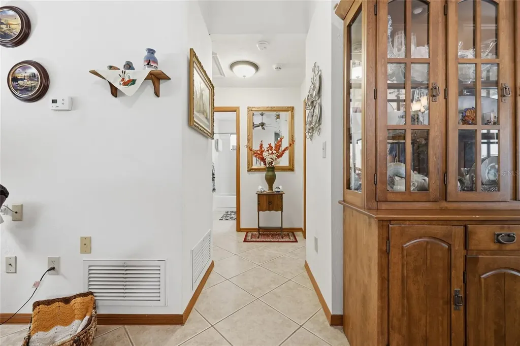 561 SE 28th Street Melrose FL 32666