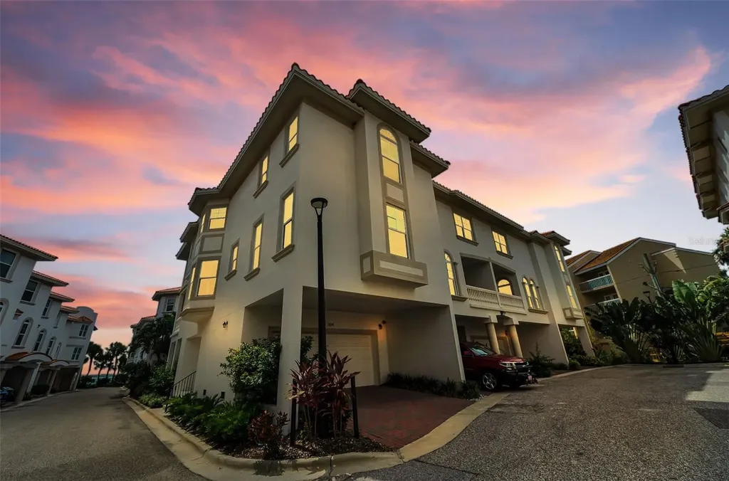 1340 Bayshore Boulevard Dunedin FL 34698