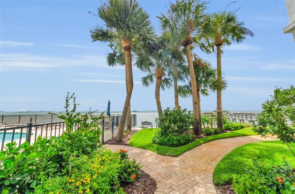 1340 Bayshore Boulevard Dunedin FL 34698