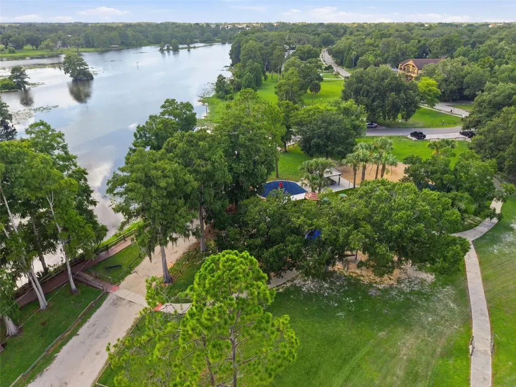 609 W River Drive Tampa FL 33617