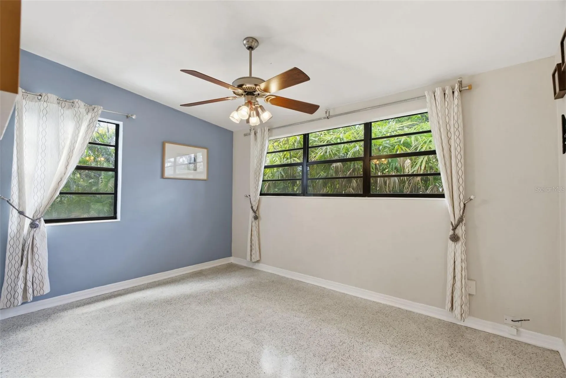 609 W River Drive Tampa FL 33617