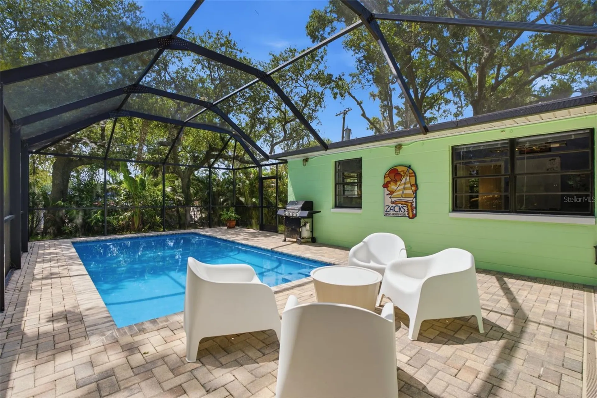 609 W River Drive Tampa FL 33617