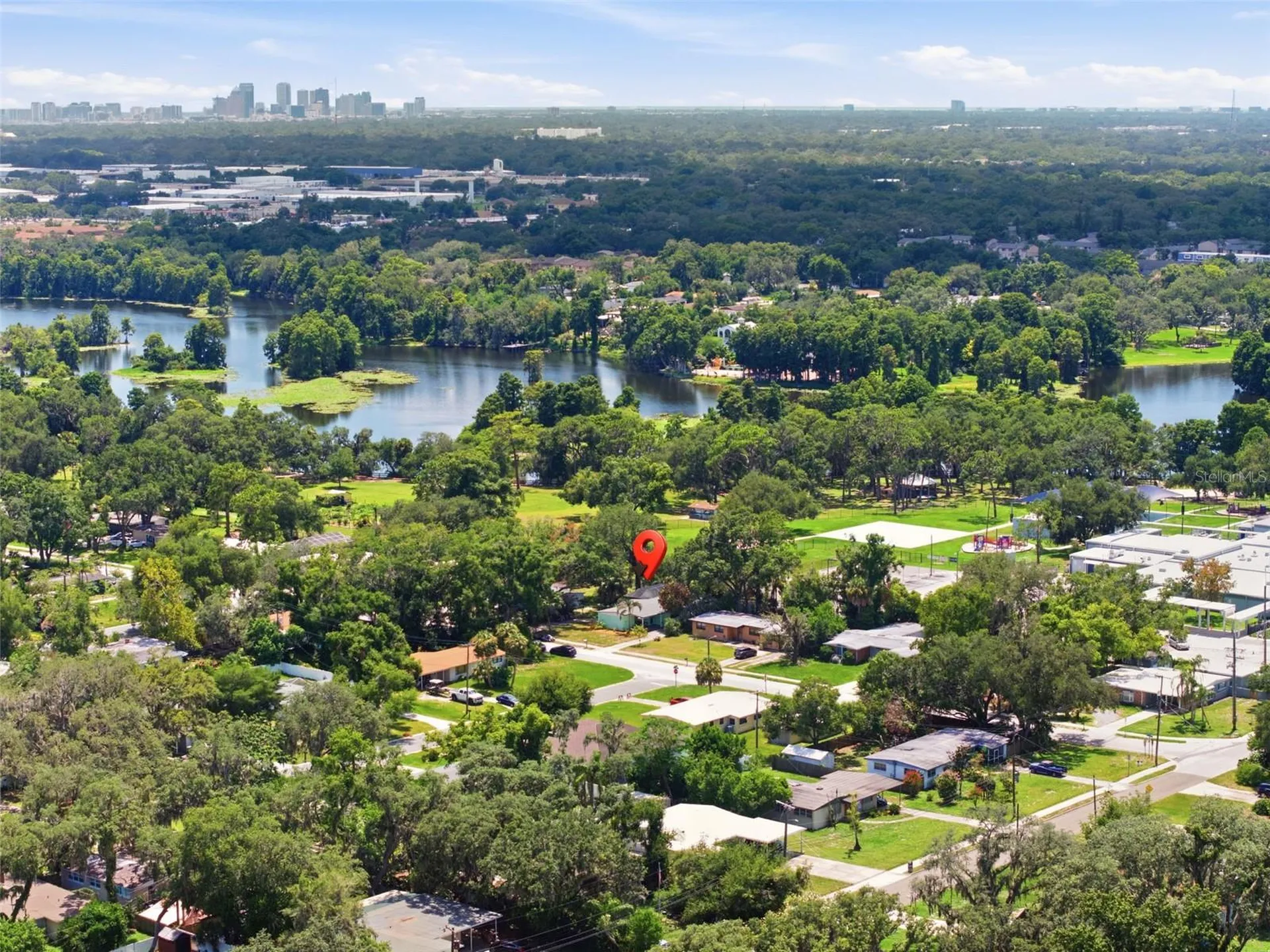 609 W River Drive Tampa FL 33617