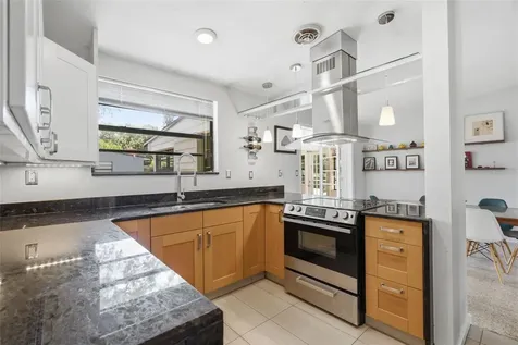 609 W River Drive Tampa FL 33617
