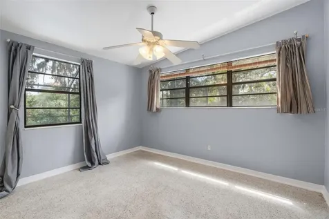 609 W River Drive Tampa FL 33617