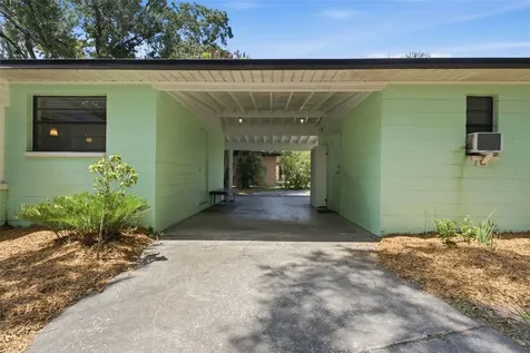 609 W River Drive Tampa FL 33617