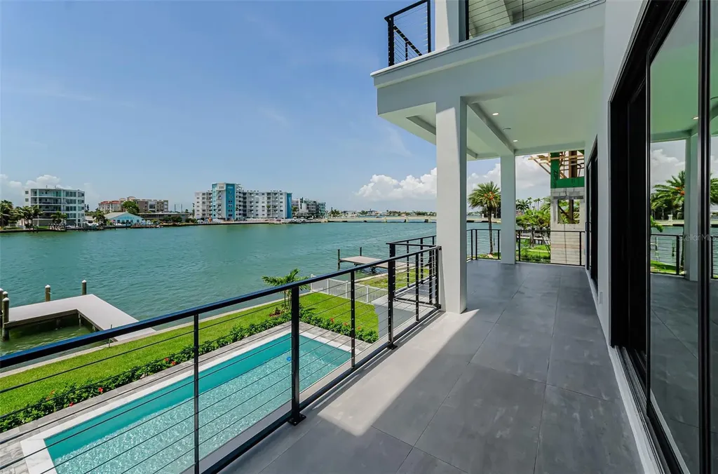 43 Dolphin Drive Treasure Island FL 33706