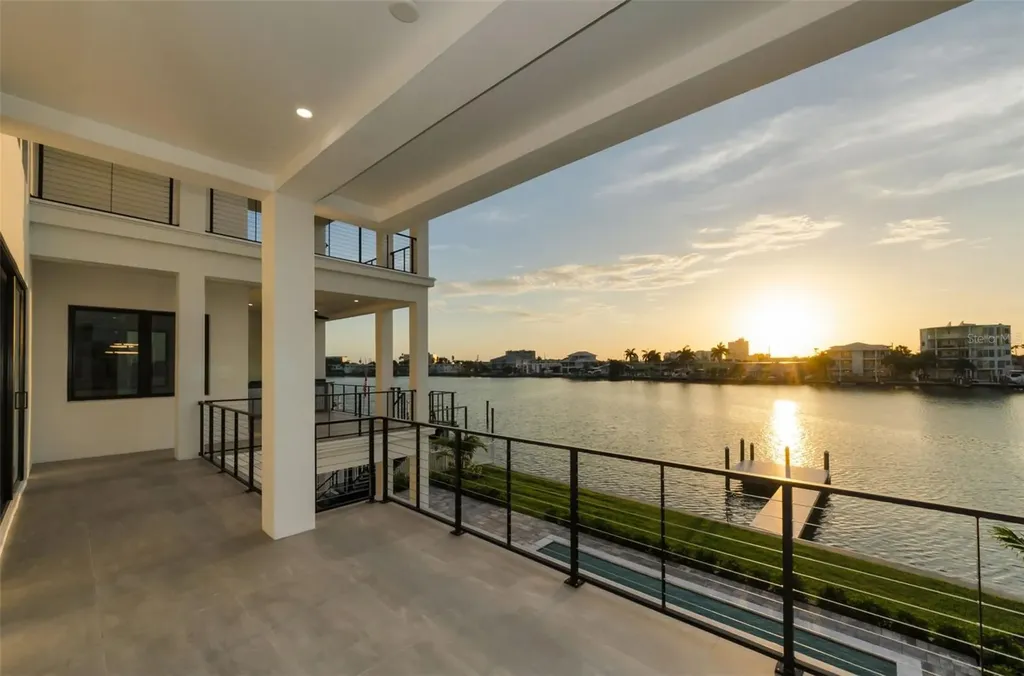 43 Dolphin Drive Treasure Island FL 33706