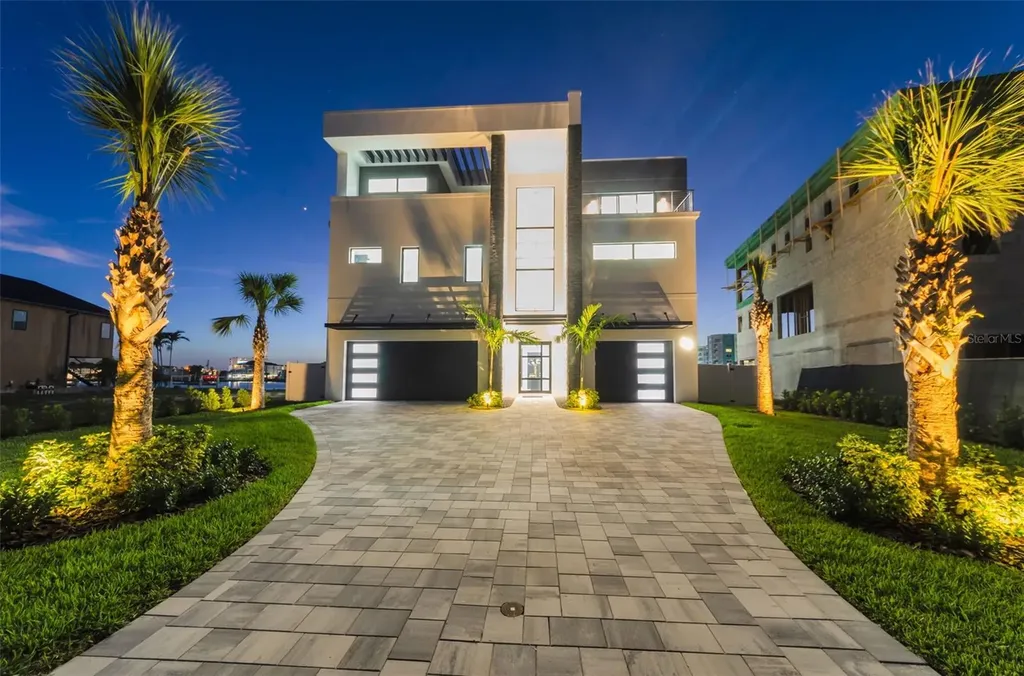 43 Dolphin Drive Treasure Island FL 33706