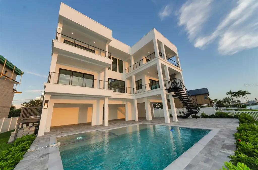 43 Dolphin Drive Treasure Island FL 33706