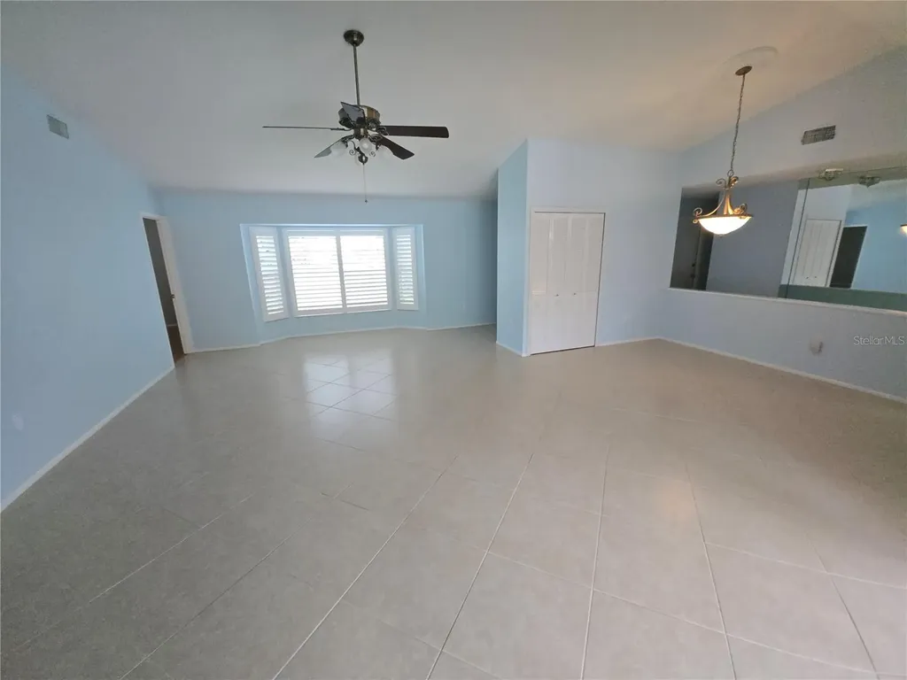 3601 Garden Lakes Clenet Bradenton FL 34203