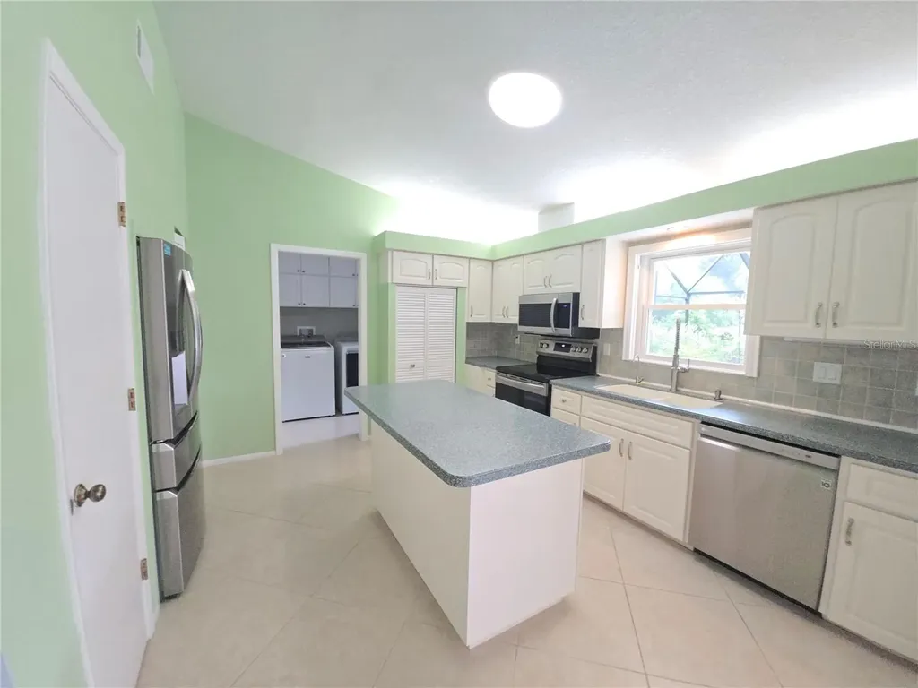 3601 Garden Lakes Clenet Bradenton FL 34203