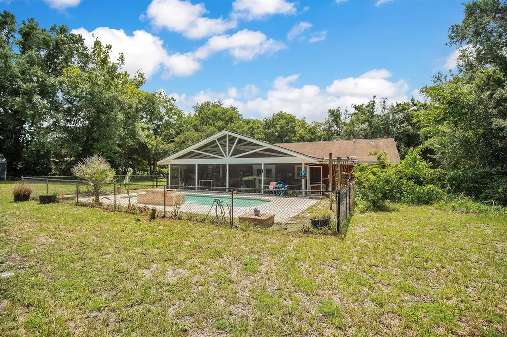 121 Azalea Road Debary FL 32713