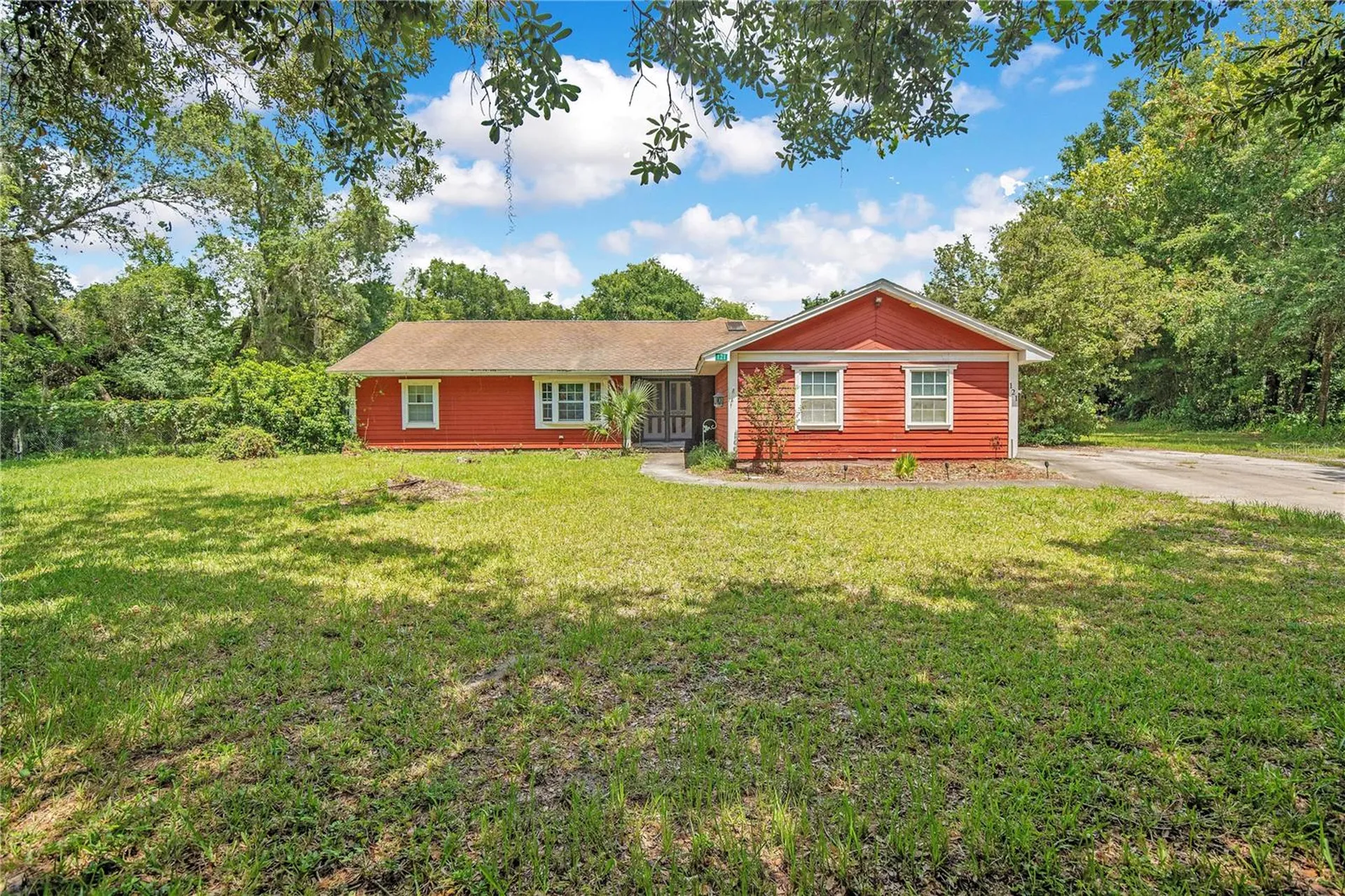 121 Azalea Road Debary FL 32713