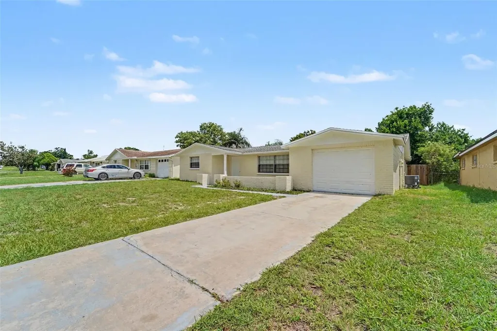 5102 School Road New Port Richey FL 34653