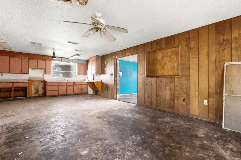 469 Mohawk Avenue Lakeland FL 33815