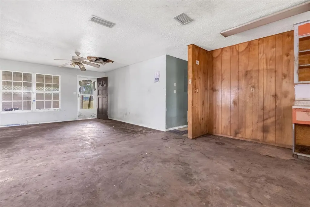 469 Mohawk Avenue Lakeland FL 33815