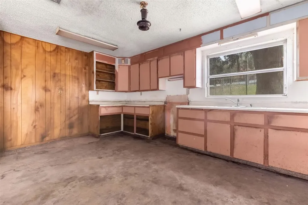 469 Mohawk Avenue Lakeland FL 33815