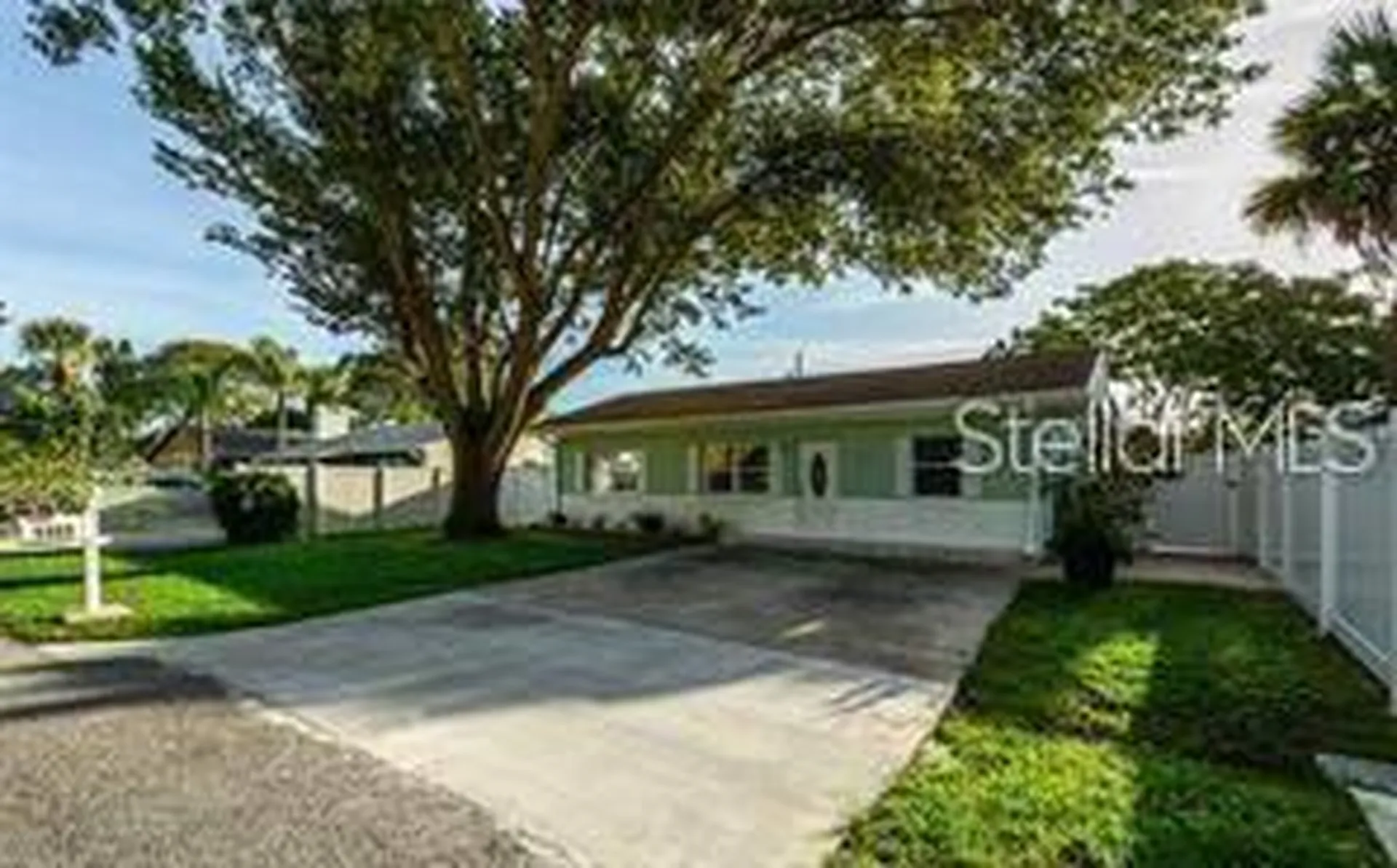 5909 Albert Place Sarasota FL 34231