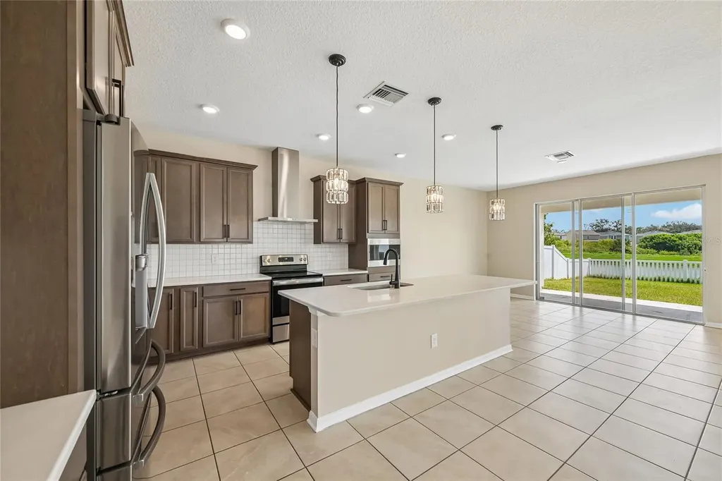4702 Birdsong Drive Palmetto FL 34221
