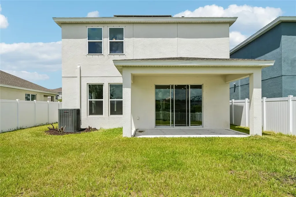 4702 Birdsong Drive Palmetto FL 34221