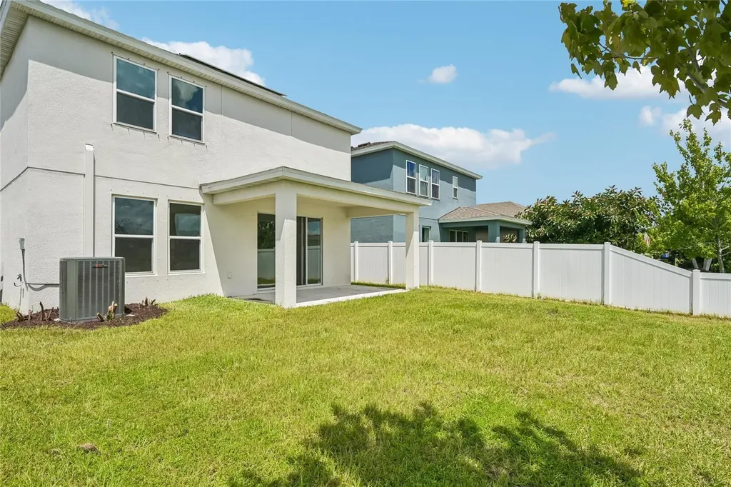 4702 Birdsong Drive Palmetto FL 34221
